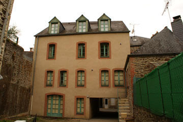 Fougères St-Sulpice 19 23 rue des Fontaines