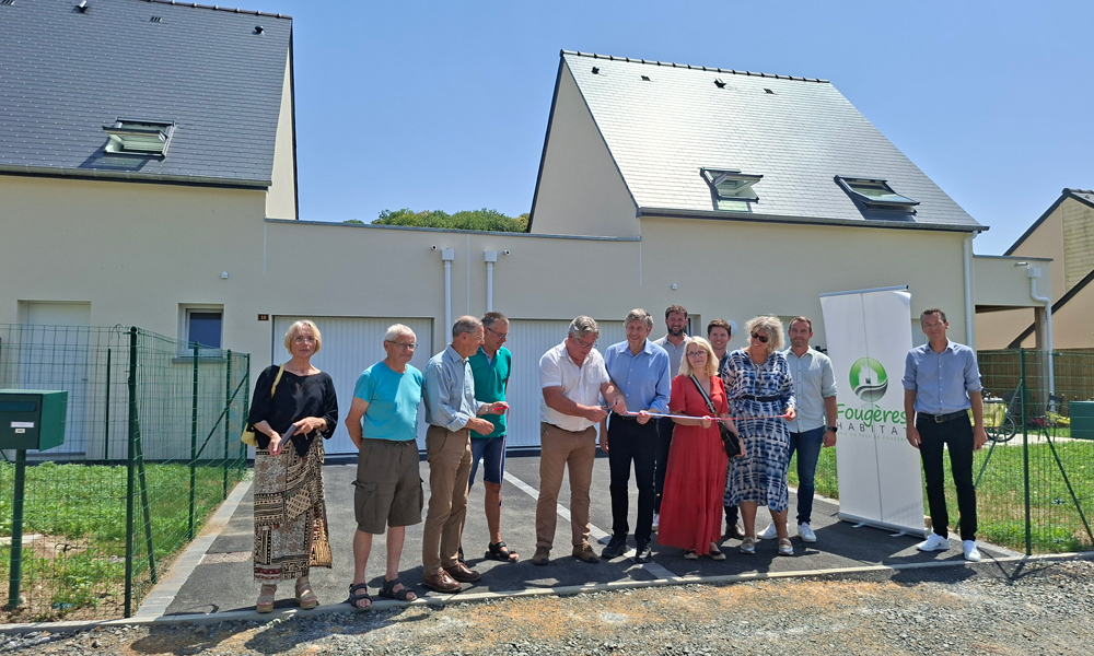 inauguration pavillons à Poilley