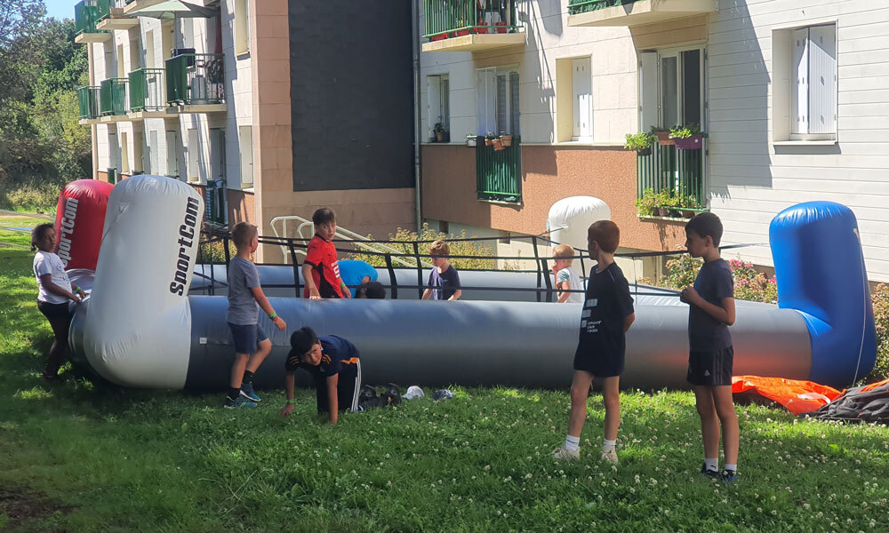 structure-gonflable-caravane-des-sports-fougeres-habitat